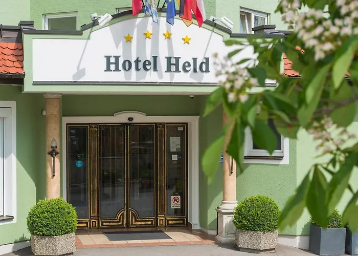 Hotel & Richard Held