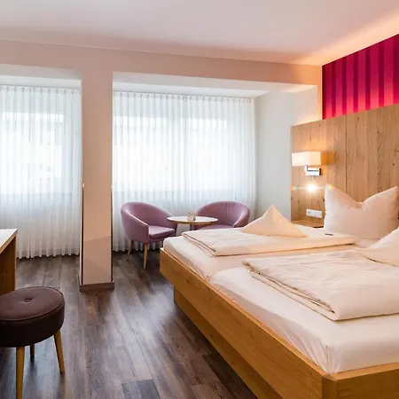 Hotel & Richard Held Regensburg