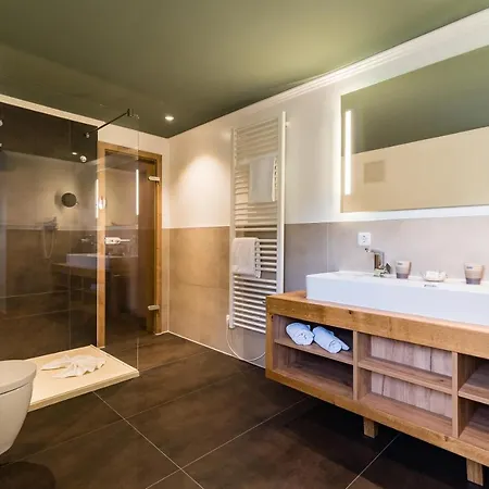 & Richard Held Hotel 4*