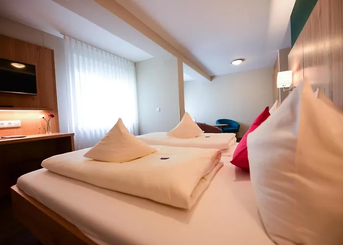 Hotel & Richard Held 4*