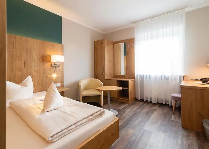 & Richard Held Hotel Řezno